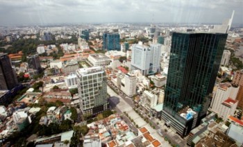 Tiền đổ vào bất động sản tăng mạnh